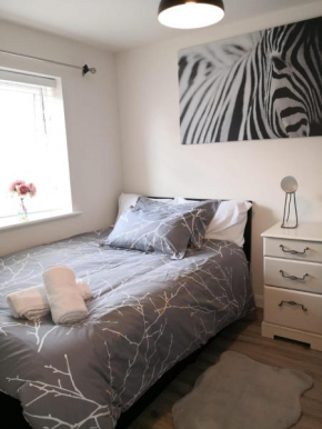 Garden View Ensuite Room with Free Off-Street Parking in Kettering